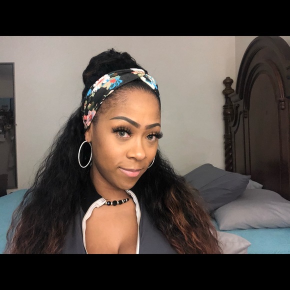 Meet your Posher, Ifa K - Picture 2 of 4